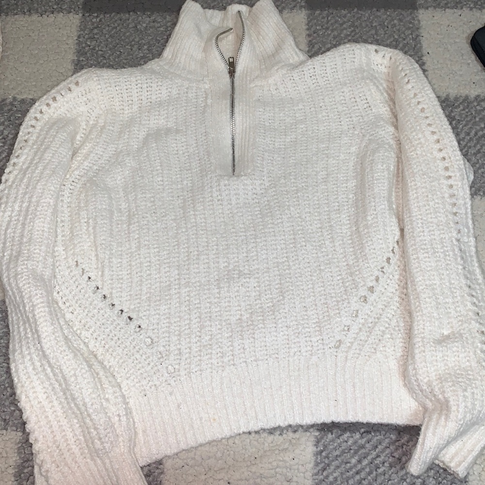 Women’s sweater